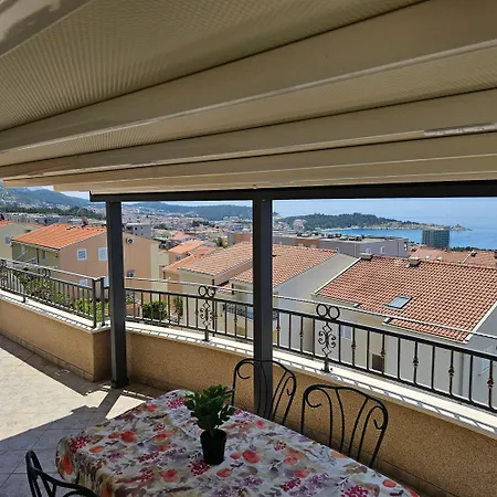 Apartment Adriatika Makarska