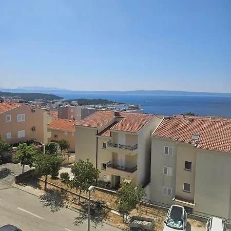 Adriatika Apartman *